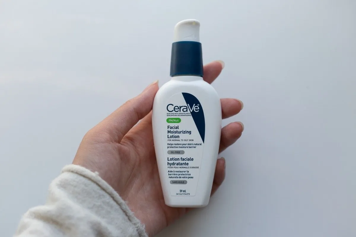 CeraVe PM Facial Moisturizing Lotion: Pelembap Malam untuk Kulit Sehat